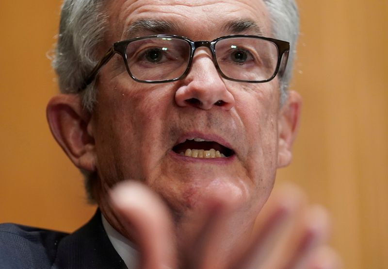 © Reuters. O chair do Federal Reserve, Jerome Powell, testemunha perante uma audiência do Comitê de Assuntos Urbanos, Habitacionais e Bancários do Senado sobre o 