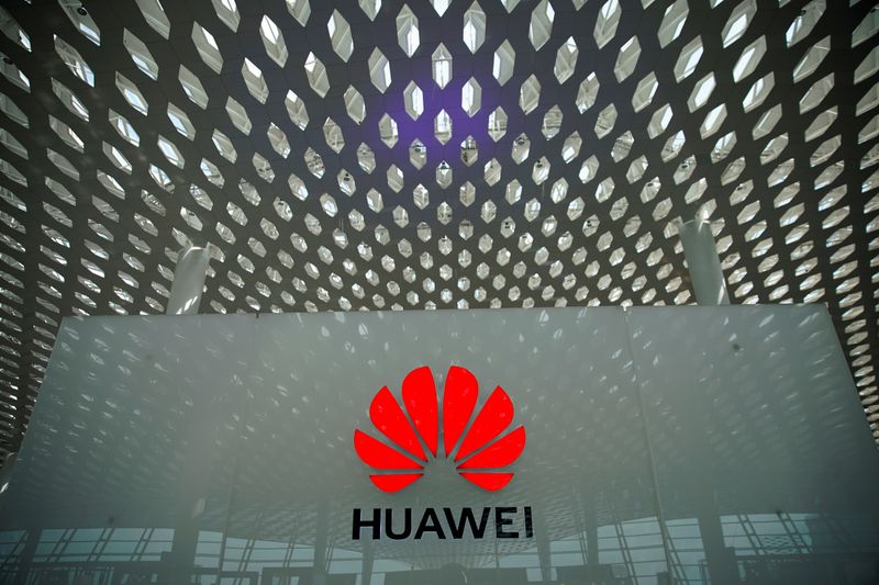 &copy; Reuters. FILE PHOTO: A Huawei company logo at the Shenzhen International Airport in Shenzhen, Guangdong province, China June 17, 2019. REUTERS/Aly Song/File Photo/File Photo