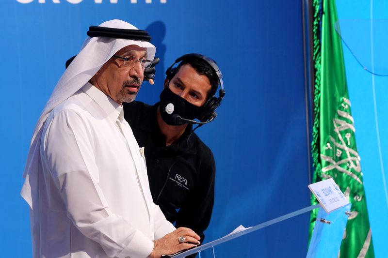 &copy; Reuters. وزير الاستثمار السعودي خالد الفالح في الرياض بصورة من أرشيف رويترز.