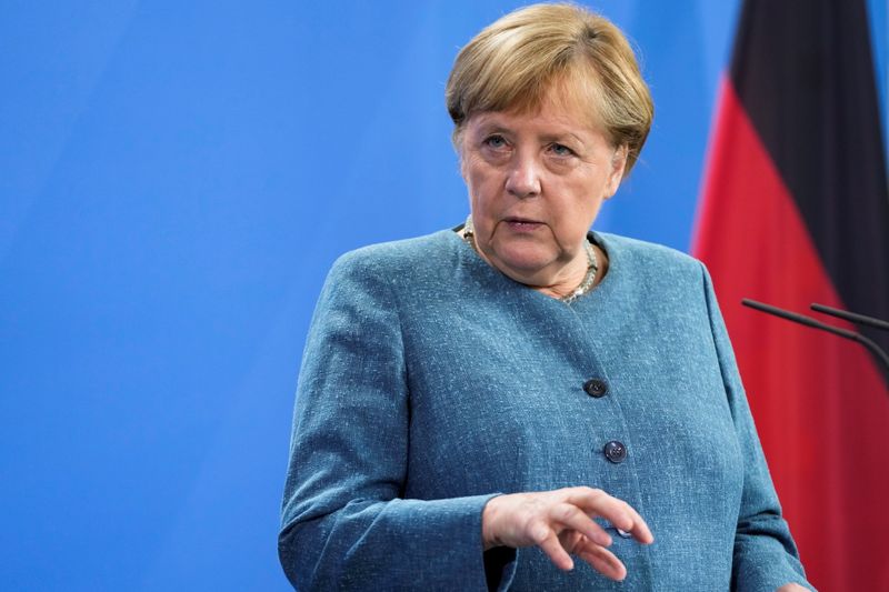 &copy; Reuters. La cancelliera tedesca Angela Merkel durante una conferenza stampa a Berlino. Markus Schreiber/Pool via REUTERS