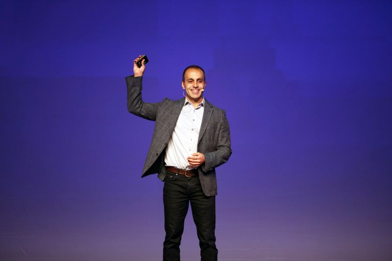 © Reuters. Databricks' CEO and co-founder Ali Ghodsi speaks at Spark + AI Summit Europe in London, Britain in October, 2019.  Courtesy of Databricks/Handout via REUTERS   