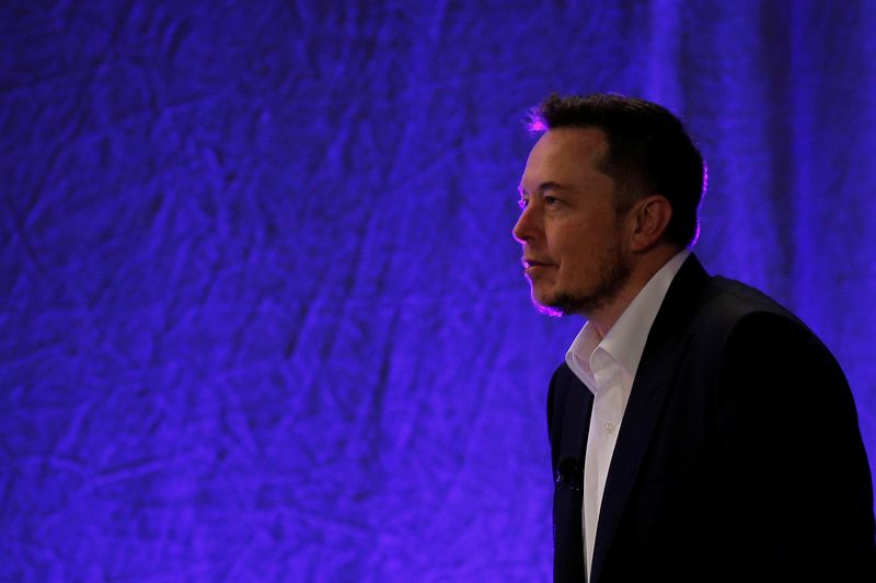 &copy; Reuters. FILE PHOTO: Tesla Motors CEO Elon Musk takes the stage to speak at the National Governors Association Summer Meeting in Providence, Rhode Island, U.S., July 15, 2017. REUTERS/Brian Snyder