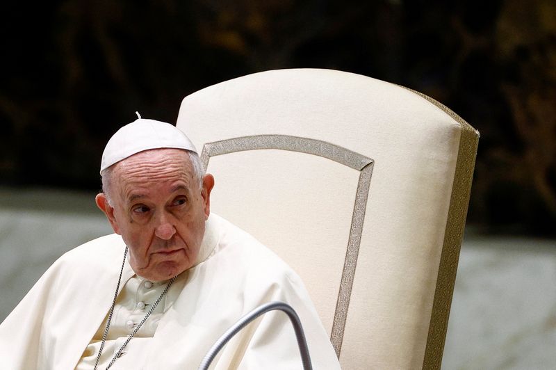 &copy; Reuters. El Papa Francisco, durante la audiencia general semanal en el Aula Pablo VI del Vaticano. 1 de septiembre de 2021. REUTERS/Guglielmo Mangiapane