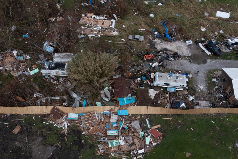 &copy; Reuters. Destruição provocada pelo furacão Ida em Louisiana
01/09/2021
REUTERS/Adrees Latif