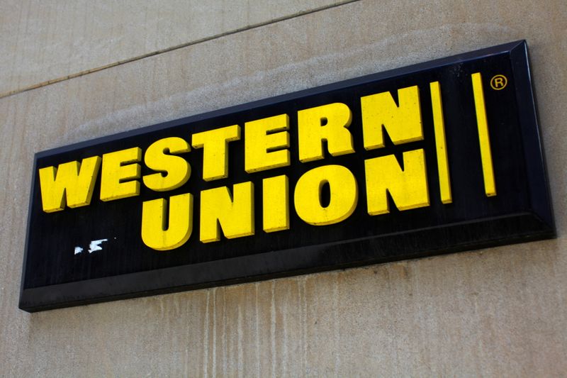 &copy; Reuters. FILE PHOTO: A Western Union sign is seen in New York March 28, 2009. Picture taken March 28, 2009.  REUTERS/Eric Thayer/File Photo
