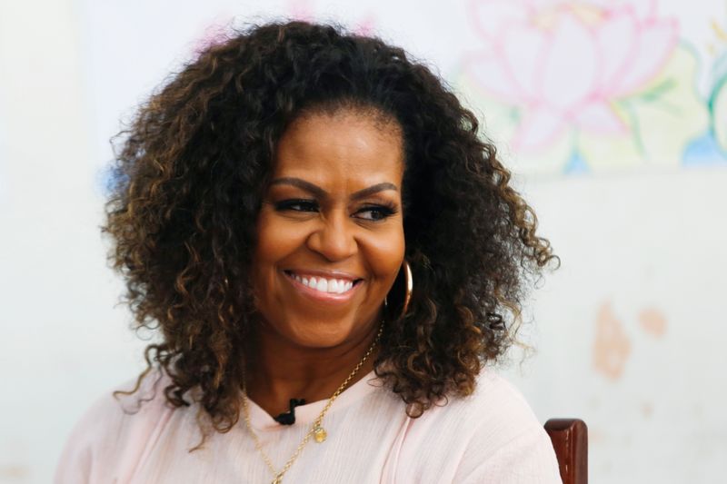 &copy; Reuters. Ex-primeira-dama dos EUA Michelle Obama participa de evento em escola na província de Long An, no Vietnã
09/12/2019 REUTERS/Yen Duong