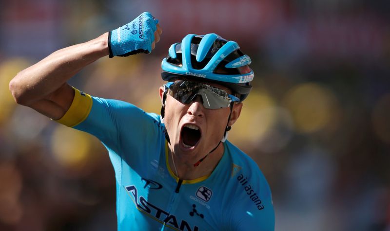 &copy; Reuters. FOTO DE ARCHIVO: El ciclista danés Magnus Cort Nielsen celebra su victoria en la decimoquinta etapa del Tour de Francia 2018 en Carcasona, Francia, el 22 de julio de 2018. REUTERS/Stephane Mahe 