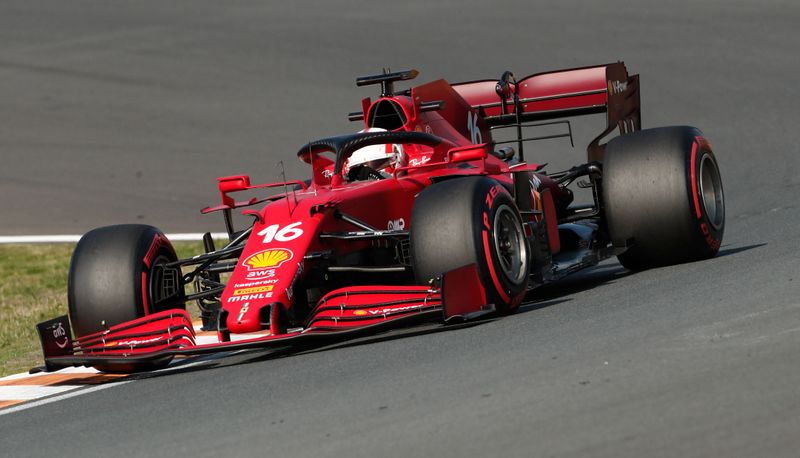 &copy; Reuters. 自動車レースＦ１の今季第１３戦、オランダＧＰフリー走行でフェラーリのシャルル・ルクレールが最速タイムを記録した（２０２１年　ロイター／Benoit Tessier）