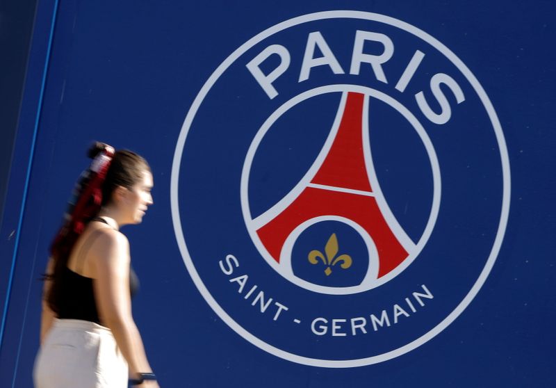 &copy; Reuters. Logo do PSG em Paris
 6/9/2021 REUTERS/Eric Gaillard