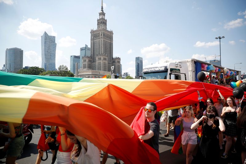 &copy; Reuters. Parada do orgulho LGBT em Varsóvia
19/06/2021
REUTERS/Kacper Pempel