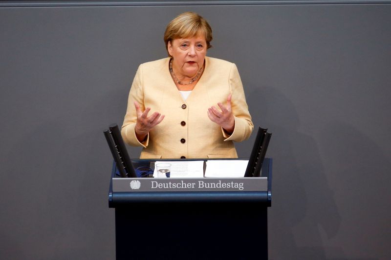 &copy; Reuters. La canciller alemana Angela Merkel durante un discurso pronunciado en la Cámara Baja del Bundestag en Berlín, Alemania, el 7 de septiembre de 2021. REUTERS/Michele Tantussi