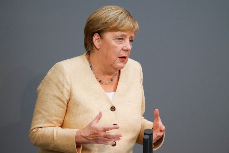 &copy; Reuters. La cacnciller alemana Angela Merkel en la Cámara Baja del Bundestag en Berlín, Alemania, el 7 de septiembre de 2021. REUTERS/Michele Tantussi