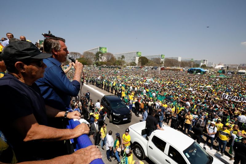 &copy; Reuters. Presidente Jair Bolsonaro discursa para apoiadores em Brasília
07/09/2021
Alan Santos/Presidência/Divulgação via REUTERS