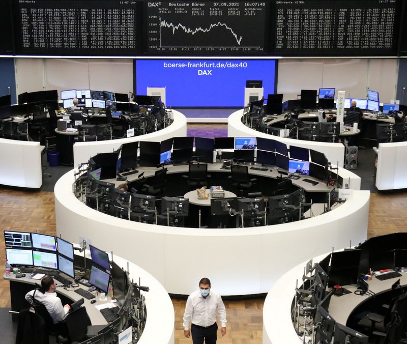 &copy; Reuters. FILE PHOTO: The German share price index DAX graph is pictured at the stock exchange in Frankfurt, Germany, September 7, 2021. REUTERS/Staff