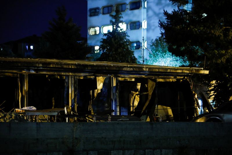 &copy; Reuters. Un incendie a tué au moins 10 personnes dans un hôpital de fortune pour malades du COVID-19 dans la ville de Tetovo, en Macédoine du Nord, a annoncé mercredi le ministre de la Santé. /Photo prise le 9 septembre 2021/REUTERS/Ognen Teofilovski