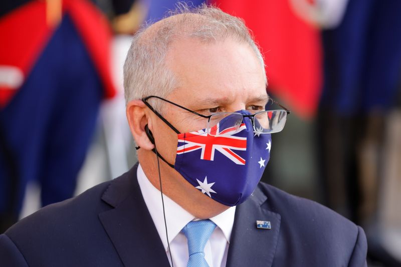 &copy; Reuters. رئيس وزراء أستراليا سكوت موريسون في باريس يوم 15 يونيو حزيران 2021. تصوير: باسكال روزينول - رويترز.