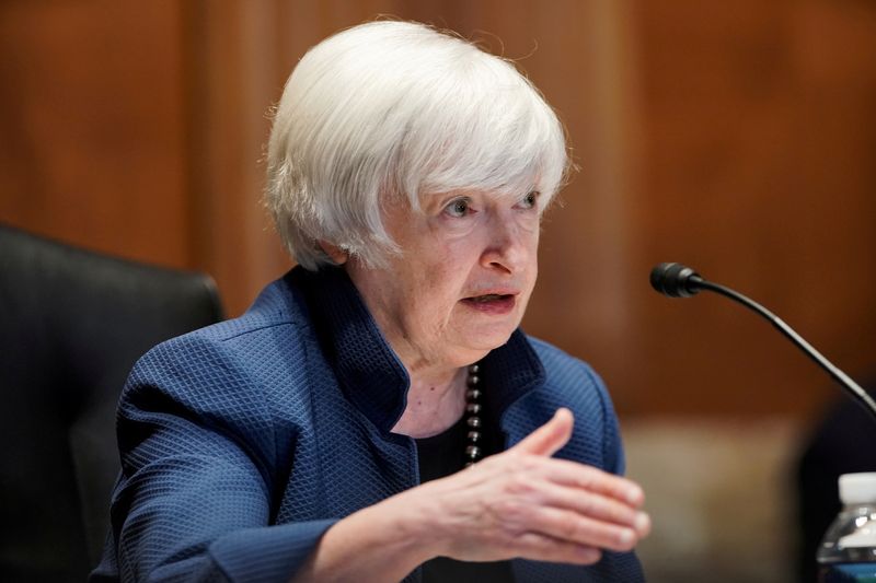 &copy; Reuters. A secretária do Tesouro dos EUA, Janet Yellen, responde a perguntas durante audiência do Subcomitê de Apropriações do Senado para examinar a solicitação de Orçamento do ano fiscal 2022 para o Departamento do Tesouro, no Capitol Hill, Washington DC