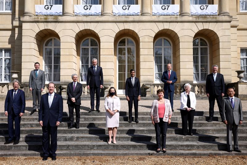 &copy; Reuters. FILE PHOTO: EU's Economy Commissioner Paolo Gentiloni, Eurogroup President Paschal Donohoe, World Bank President David Malpass, Italy's Finance Minister Daniele Franco, French Finance Minister Bruno Le Maire, Canada's Finance Minister Chrystia Freeland, B