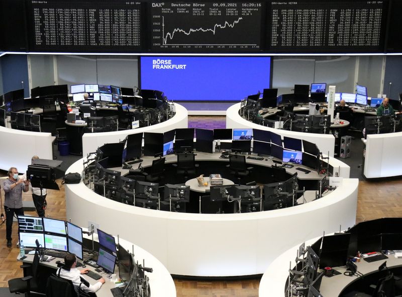 &copy; Reuters. Les Bourses européennes ont fini en ordre dispersé jeudi. À Paris, le CAC 40 a gagné 0,24%, à Francfort, le Dax a pris 0,08% alors qu'à Londres, le FTSE 100 reculait de 1,03%. /Photo prise le 9 septembre 2021/REUTERS/Staff