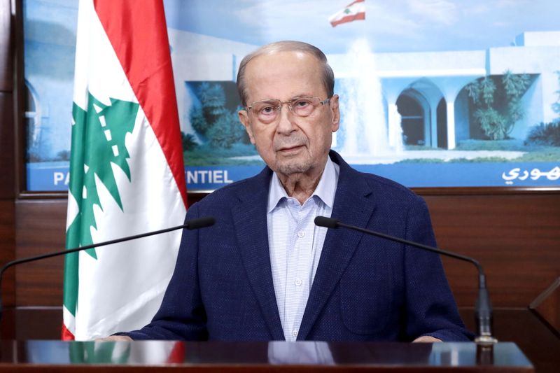 &copy; Reuters. الرئيس اللبناني ميشال عون في قصر بعبدا يوم 21 أغسطس آب 2021. رويترز