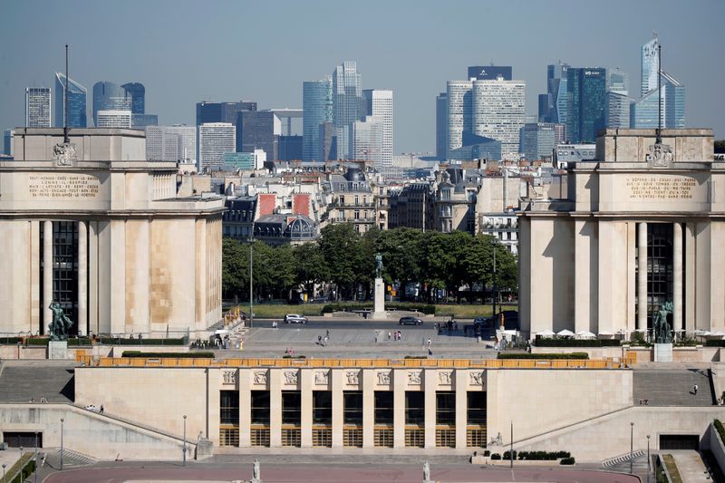&copy; Reuters. FILE PHOTO: The skyline of La Defense business district is seen behind the Trocadero square during a warm and sunny day as a heatwave combined with pollution led to circulation restrictions in Paris, France, June 25, 2020.   REUTERS/Charles Platiau/File P