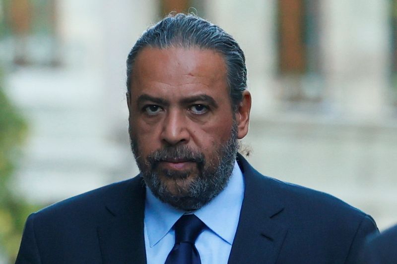 &copy; Reuters. الشيخ أحمد الفهد الصباح قبل جلسة محاكمة في جنيف يوم 30 أغسطس آب 2021. رويترز