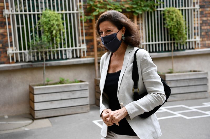 &copy; Reuters. L'ex-ministre de la Santé Agnès Buzyn a été mise en examen par la Cour de justice de la République (CJR) vendredi pour "mise en danger de la vie d'autrui" dans le cadre de la gestion gouvernementale de la crise sanitaire liée à l'épidémie de COVI