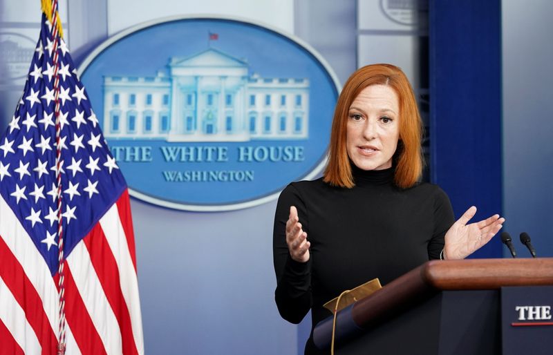 &copy; Reuters. جين ساكي المتحدثة باسم البيت الأبيض في واشنطن يوم الجمعة. تصوير: كيفن لامارك - رويترز.