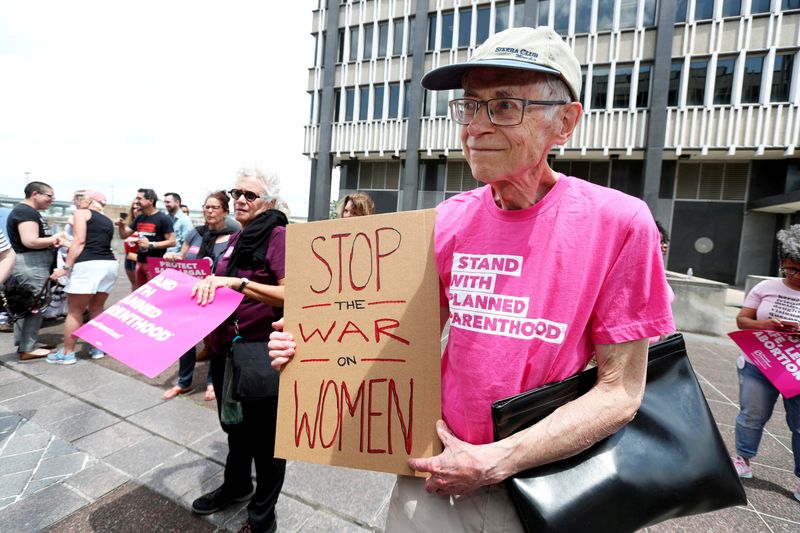 &copy; Reuters. FILE PHOTO: A pro-choice activist Dan Case, protests in downtown Memphis during a "Stop Abortion Bans Day of Action" rally hosted by the Tennessee chapter of Planned Parenthood in Tennessee, U.S., May 21, 2019.  REUTERS/Karen Pulfer Focht/File Photo