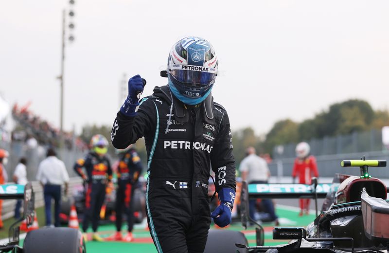 &copy; Reuters. Valtteri Bottas comemora desempenho no treino da F1
10/09/2021
Pool via REUTERS/Lars Baron