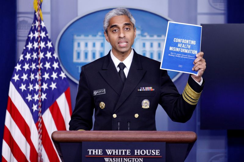 &copy; Reuters. United States Surgeon General Vivek Murthy delivers remarks during a news conference with White House Press Secretary Jen Psaki at the White House in Washington, U.S., July 15, 2021. REUTERS/Tom Brenner