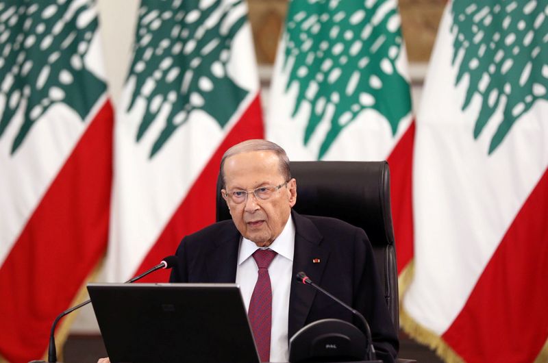 &copy; Reuters. الرئيس اللبناني ميشال عون في قصر بعبدا. تصوير: محمد عزاقير - رويترز