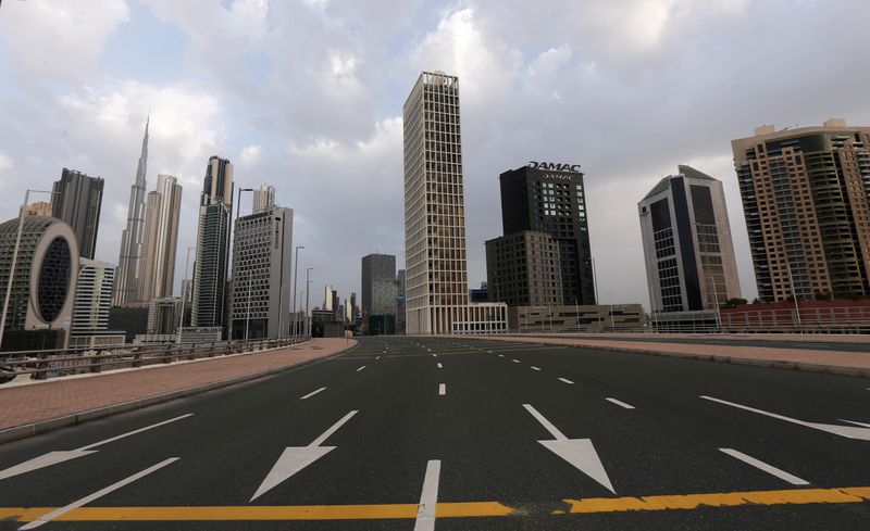 &copy; Reuters. FILE PHOTO: A general view of Business Bay area, after a curfew was imposed to prevent the spread of the coronavirus disease (COVID-19), in Dubai, United Arab Emirates, March 28, 2020. REUTERS/Satish Kumar/File Photo