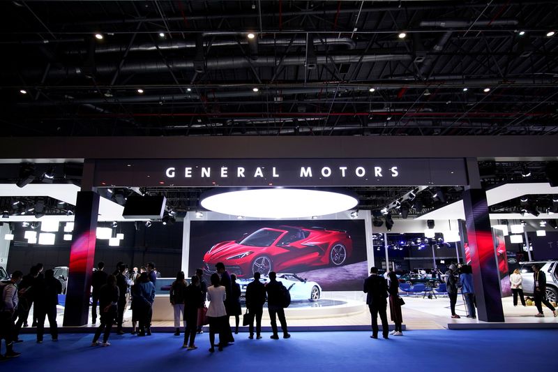 &copy; Reuters. FILE PHOTO: General Motors sign is seen at the third China International Import Expo (CIIE) in Shanghai, China November 5, 2020. REUTERS/Aly Song