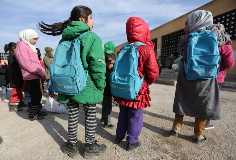 &copy; Reuters. Le Fonds des Nations unies pour l'enfance (Unicef) a appelé les autorités à rouvrir les écoles dès que possible dans les pays où des millions d'élèves ne peuvent toujours pas retourner en classe, 18 mois après le début de la pandémie de coronav