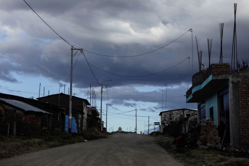 &copy; Reuters. A street is seen at dusk in the region where Shining Path, the Peruvian guerrilla group whose founder Abimael Guzman recently died, was once active, near Ayacucho, Peru September 13, 2021. Picture taken September 13, 2021. REUTERS/Alessandro Cinque