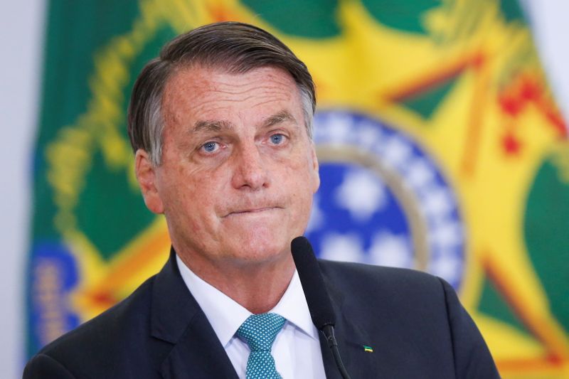 &copy; Reuters. Brazil's President Jair Bolsonaro looks on during a ceremony at the Planalto Palace, in Brasilia, Brazil September 15, 2021. REUTERS/Adriano Machado