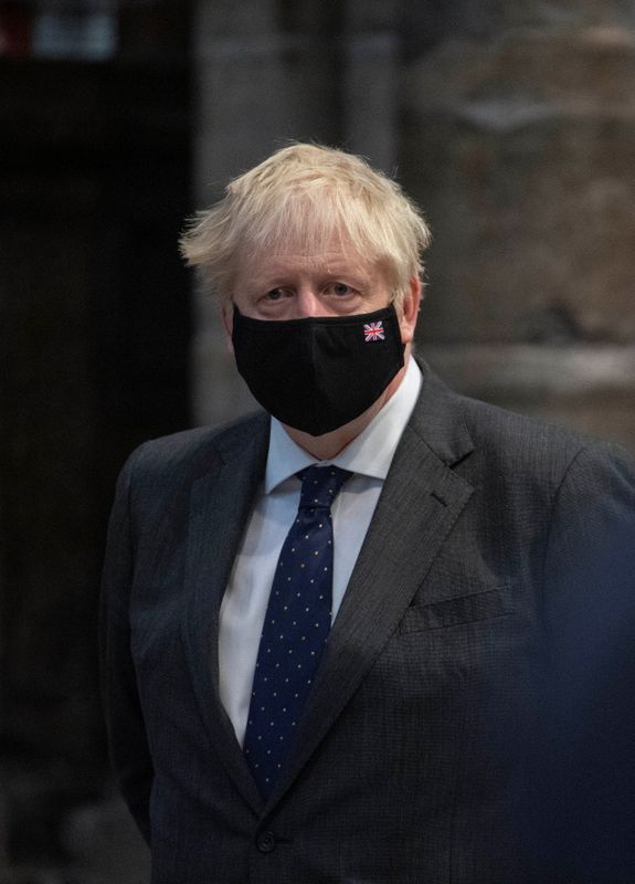 &copy; Reuters. رئيس الوزراء البريطاني بوريس جونسون في لندن يوم الاحد. صورة من ممثل لوكالات الأنباء. 