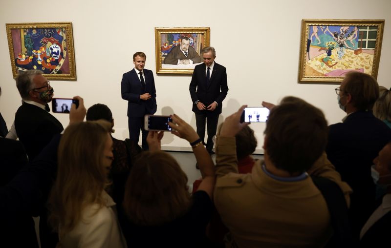 Macron inaugura exibição de coleção de arte dos Morozov em Paris