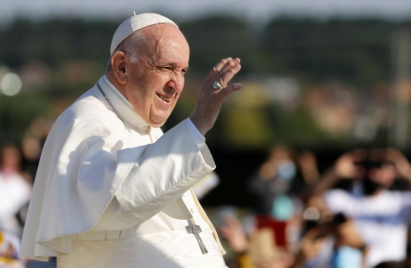 &copy; Reuters. البابا فرنسيس بابا الفاتيكان في ساستين في سلوفاكيا يوم 15 سبتمبر أيلول 2021. تصوير: ديفيد سيرني - رويترز.