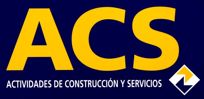 &copy; Reuters. FOTO DE ARCHIVOS: El logotipo del grupo español de construcción, energía y servicios ACS en Madrid, 26 de mayo de 2008. REUTERS/Sergio Pérez