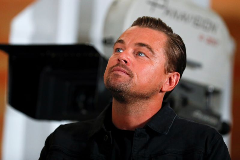 &copy; Reuters. FILE PHOTO: Cast members Leonardo di Caprio takes part in a photo call for the movie "Once Upon a Time in Hollywood" in Beverly Hills,  California, U.S. July 11, 2019. REUTERS/Mike Blake
