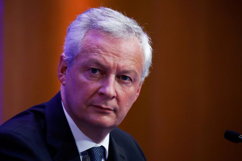&copy; Reuters. French Economy and Finance Minister Bruno Le Maire attends a news conference to present French government 2022 budget at the Bercy Finance Ministry in Paris, France, September 22, 2021. REUTERS/Gonzalo Fuentes