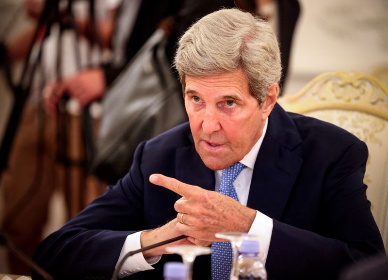 &copy; Reuters. FILE PHOTO: U.S. climate envoy John Kerry gestures during a meeting in Moscow, Russia July 12, 2021. Dimitar Dilkoff/Pool via REUTERS/File Photo