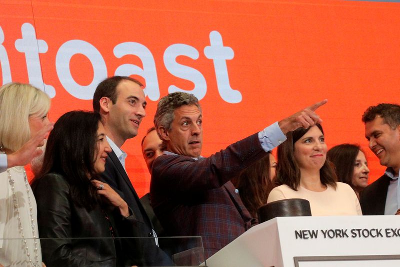 &copy; Reuters. Chris Comparato, CEO of Toast Inc, and Toast Inc. co-Founder Steve Fredette attend their company’s IPO at the New York Stock Exchange (NYSE) in New York City, U.S., September 22, 2021.  REUTERS/Brendan McDermid