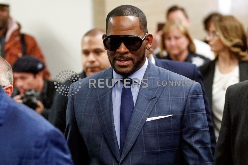 R. Kelly decide não depor em julgamento de tráfico sexual