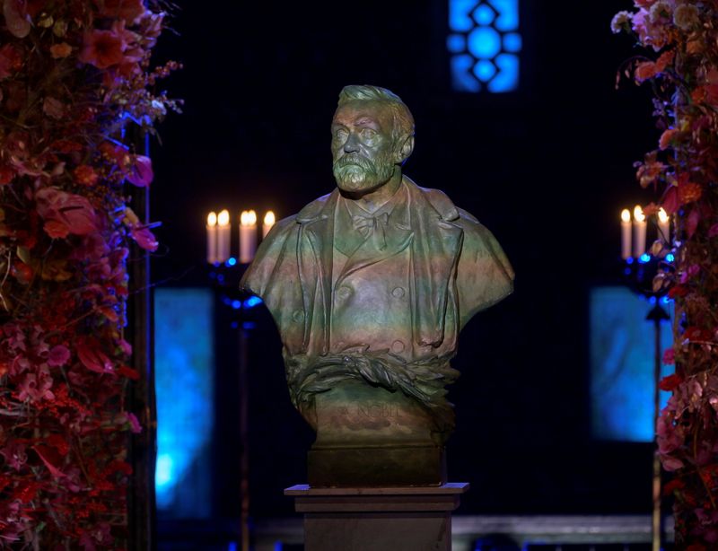 &copy; Reuters. Bust of Alfred Nobel is pictured during recordings for the Nobel Prize ceremony in Stockholm, Sweden December 9, 2020. Picture taken December 9, 2020. TT News Agency/Fredrik Sandberg via REUTERS/Files