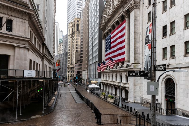 &copy; Reuters. FILE PHOTO: The New York Stock Exchange (NYSE) is seen in the financial district of lower Manhattan during the outbreak of the coronavirus disease (COVID-19) in New York City, U.S., April 26, 2020. REUTERS/Jeenah Moon
