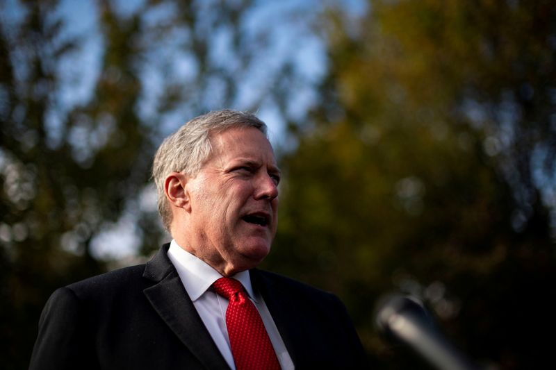 © Reuters. FILE PHOTO: White House Chief of Staff Mark Meadows speaks to reporters following a television interview, outside the White House in Washington, U.S. October 21, 2020. REUTERS/Al Drago/File Photo