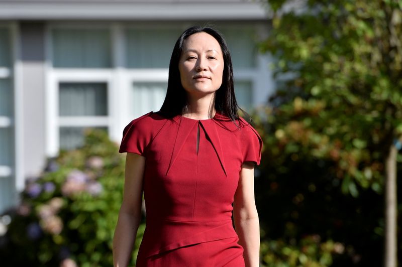 &copy; Reuters. FILE PHOTO: Huawei Technologies Chief Financial Officer Meng Wanzhou leaves her home to attend a court hearing in Vancouver, Canada, August 10, 2021. REUTERS/Jennifer Gauthier/File Photo